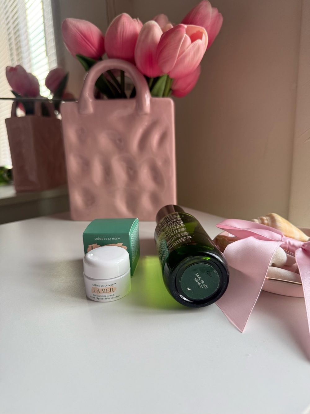 La Mer Skincare Set in Green and Pink - Picture 7 of 8